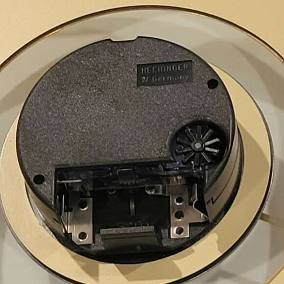 Vintage Hechinger mantle table shelf solid brass clock Cyma. Quartz movement - Picture 13 of 16